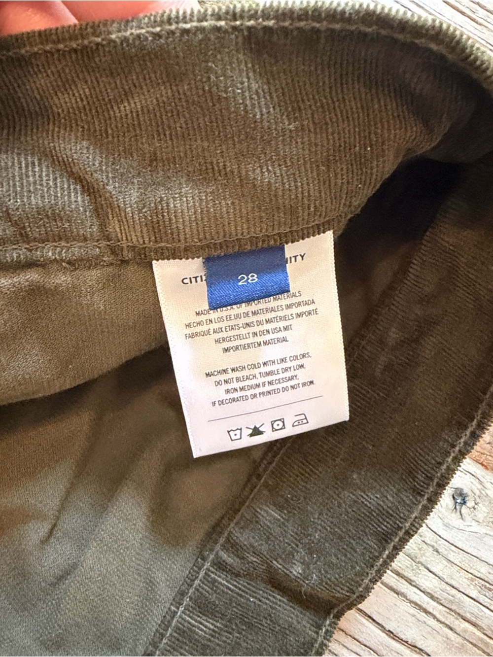 Citizens Of Humanity Olive Green Marcelle Slung Corduroy Cargo Pants - Picture 3 of 4